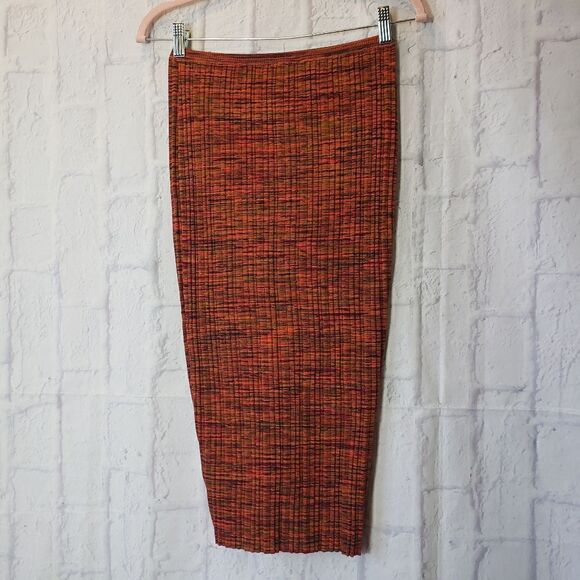 GUESS Cinched Front Anika Ribbed Bodycon Skirt Small - Picture 12 of 12